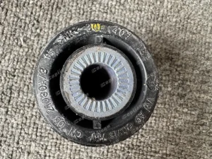 ab06a4eb7228aef1d6449fe0bd90b70